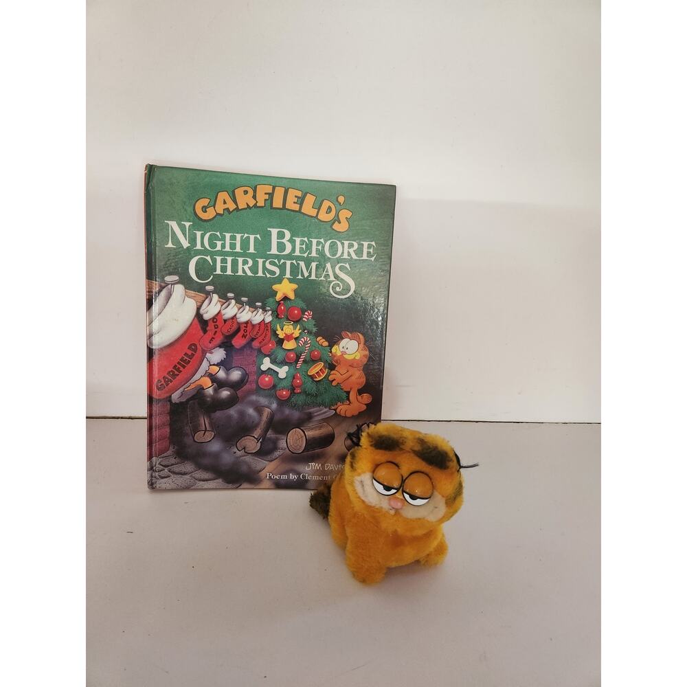 Vtg Garfield  Night Before Christmas 1988 Book / 1981 Plush Garfield